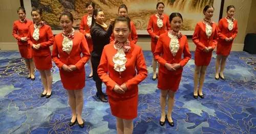 餐饮服务礼仪培训大全 提升专业服务素养